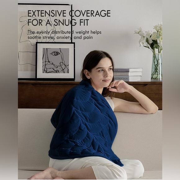 Cozy Leaf-Shaped Weighted Travel Blanket - Deep Teal, Approx. 7 Lbs. NEW - Picture 8 of 9